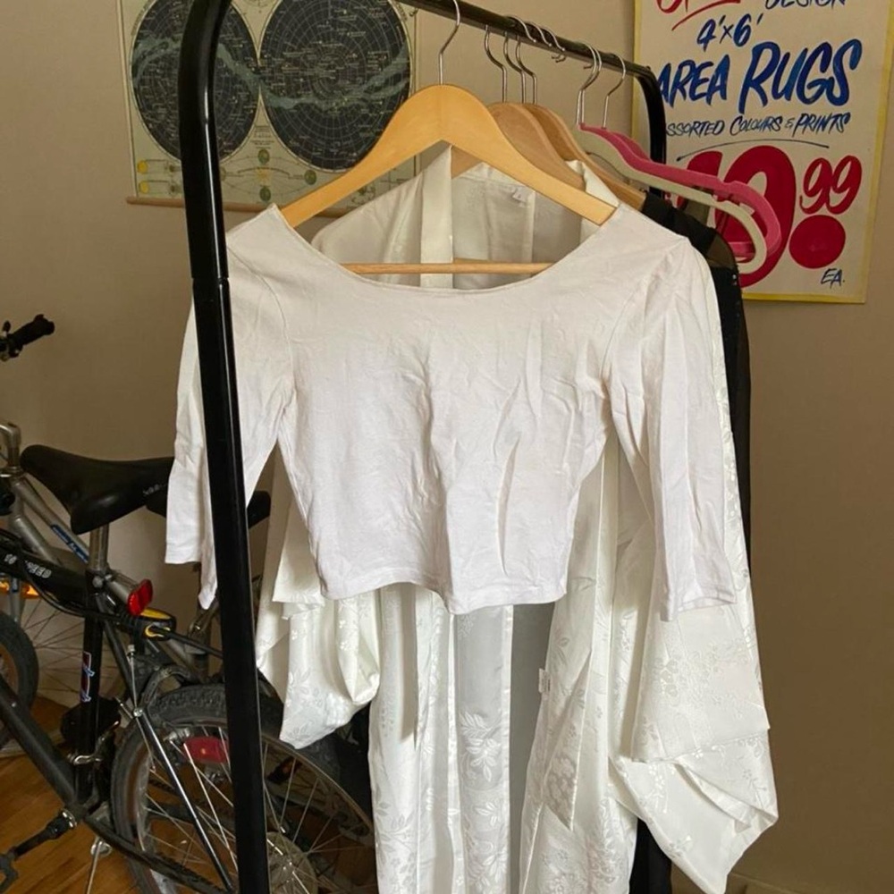 Women's White Scoop Neck Cropped Top - Urban outfitters